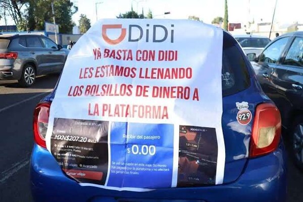 Taxi Drivers Protest Against Fee Irregularities in Puebla