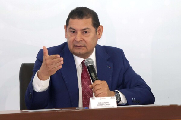 Governor of Puebla Faces Criminal Challenges