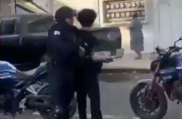 15岁少年在米却肯州被控双重谋杀女性