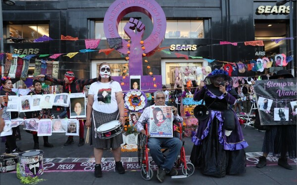Feminist collectives in Mexico honor femicide victims on Day of the Dead