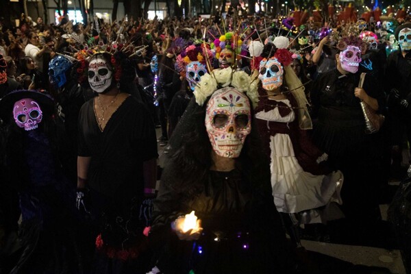 Mega Catrina Procession 2024 in Mexico City