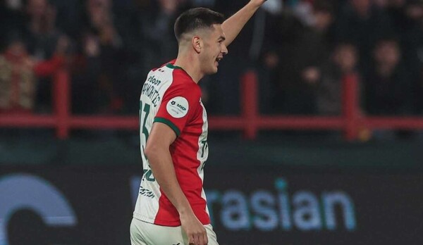 Mexican Defender César Montes Scores for Lokomotiv