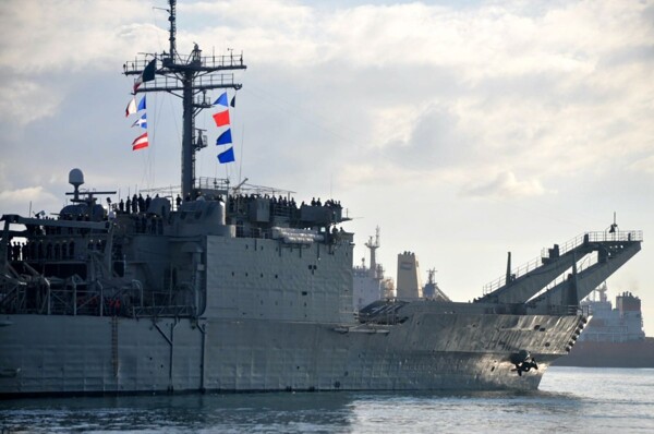 墨西哥向古巴运送800多吨人道主义援助