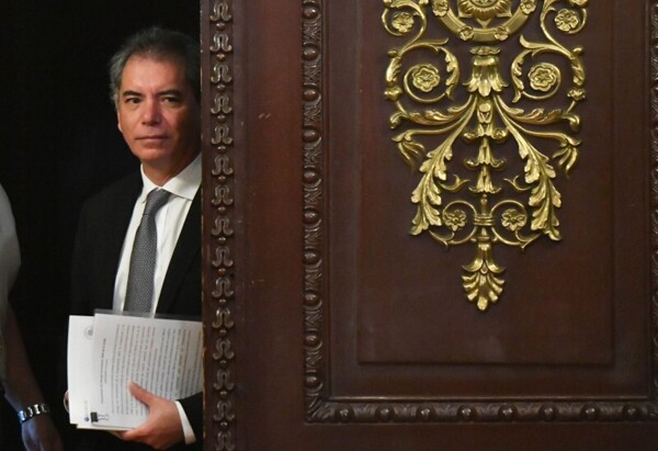 Mexico Lowers Gasoline Tax Amid Rising Oil Prices