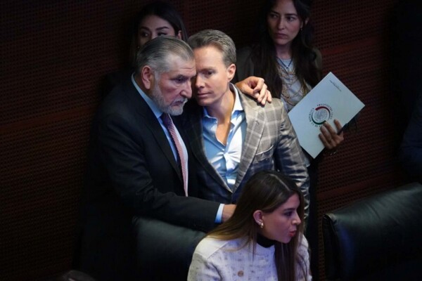 Политический кризис в Мексике из-за «Закона о супруге»