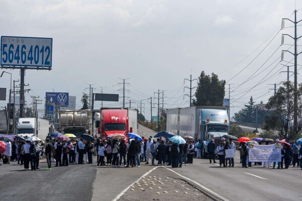 Blockades in Pachuca Due to Transporter Protests