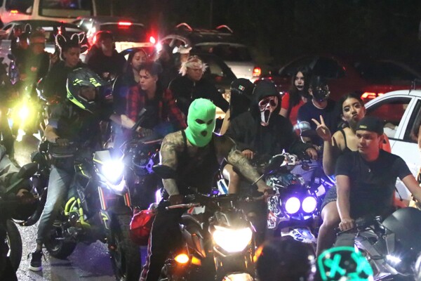 Halloween Mega Ride Takes Over Mexico City