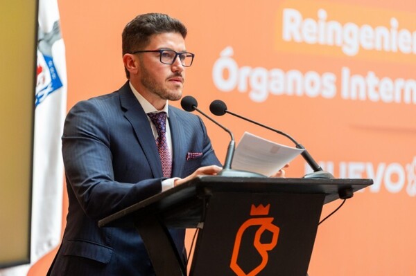 Губернатор Нуэво-Леона представляет реинжиниринг органов контроля