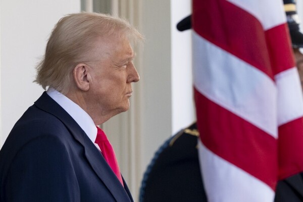 Trump Discusses T-MEC Negotiations | Ours Abroad News