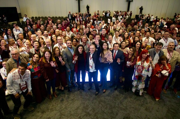 Morena Promises Humility and Accountability