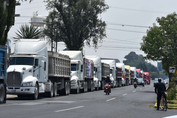 Mexican Transporters and Farmers Announce National Strike
