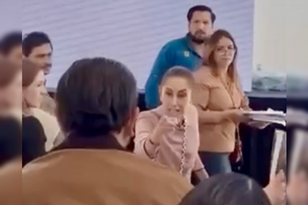 辛鲍姆在圣金廷斥责莫雷纳党成员