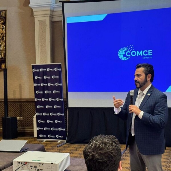 Mexican Business Concerned Over Suspension of US Air Routes