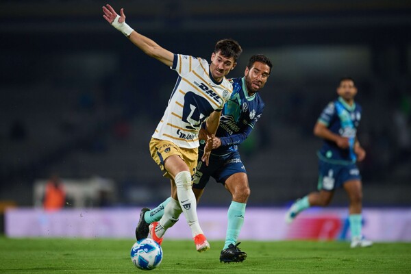 Efraín Juárez Debuts with Pumas Against Puebla