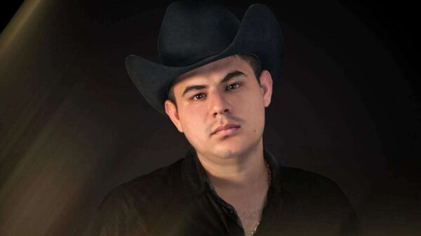 Alfredito Olivas Falls During Concert in Los Mochis