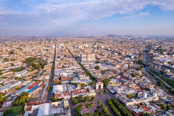 Pleasant and Sunny Weather in León