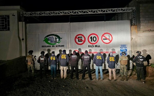 Eight Detained in Mexico for Illegal Fuel Storage