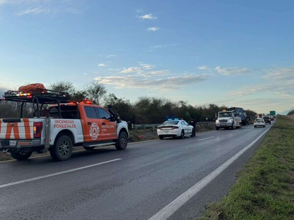 Principales carreteras de Nuevo León operan con normalidad tras accidente