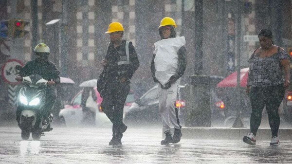 Ураган Джон приближается: Срочное предупреждение президента