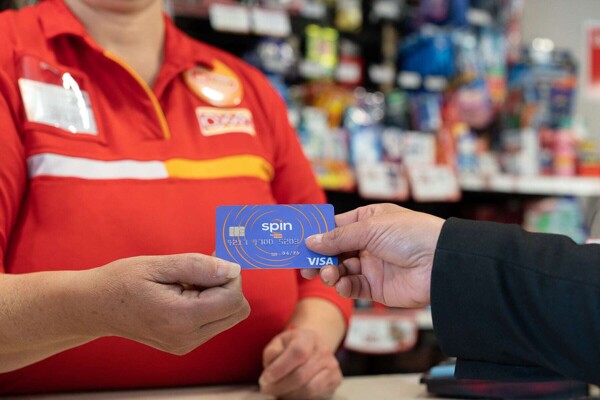FEMSA ищет банковскую лицензию для Spin от Oxxo