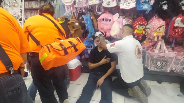 Collapse of Shelves Injures Family in Juárez Store