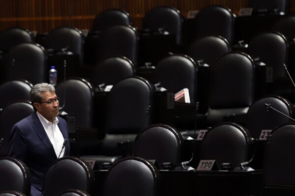 Ricardo Monreal plans retirement from politics