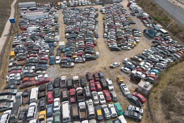 В Пуэbla предложили освободить жертв краж авто от платы за эвакуацию