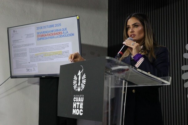 Спор между правительством Мехико и мэром об ответственности за обрушение здания