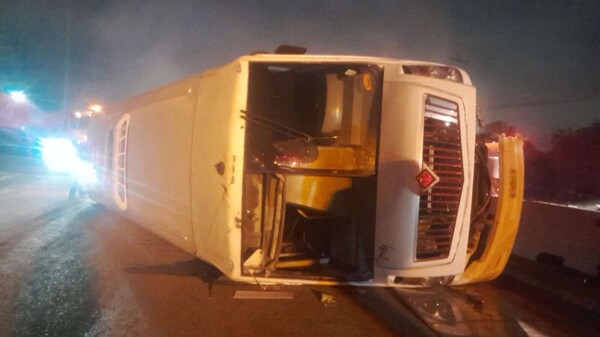 Bus Rollover in Escobedo Leaves 18 Injured