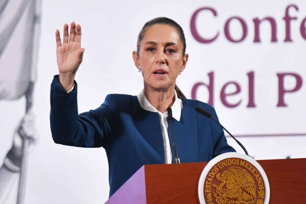 Claudia Sheinbaum Addresses Teachers' Protest in Mexico City