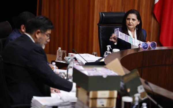 Mexican Court Revokes Fines Over 'Accordions'