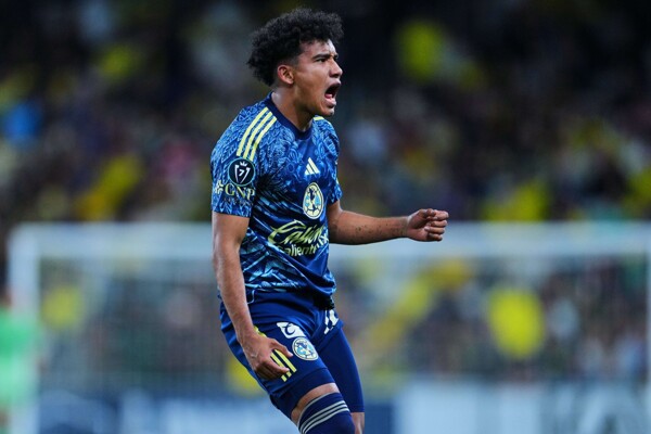 America Team's Mid-Flight Emergency