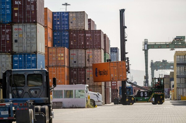 Mexico at the Center of Complex Trade Negotiations