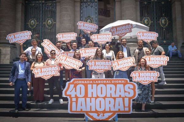 Call for Reduced Working Hours in Mexico