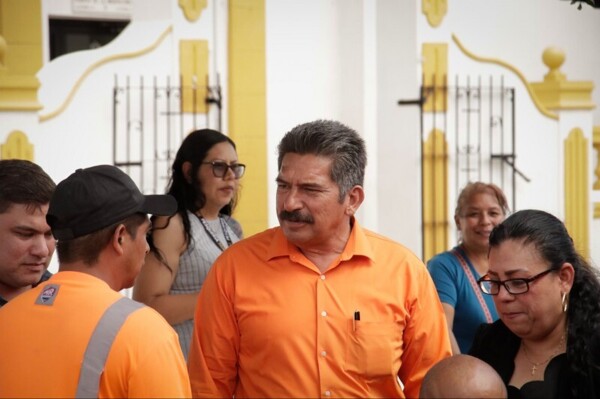 Внутрипартийный кризис в Movimiento Ciudadano из-за мэра Эскивеля